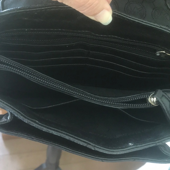 Michael Kors Crossbody In Black and Gold Quilted Nylon. - Picture 6 of 8